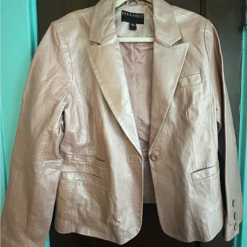 XL Women’s Rose Gold Bernardo Jacket
